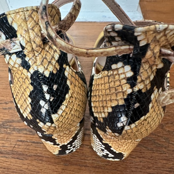 Aldo yellow snakeskin mix block heels 9 - Picture 4 of 7